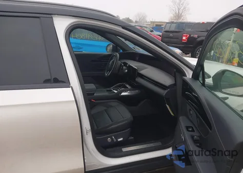 2025 Lincoln Nautilus Reserve z USA, uszkodzony, nr VIN 5LMPJ8KA0SJ971585